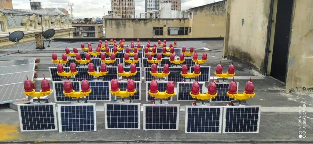 LUZ DE OBSTRUCCIÓN SOLAR DOBLE 2 MARPA LIGHTING SAS